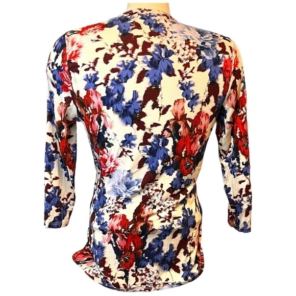 Karen Kane Faux Cross Over Jersey Three Quarter Sleeve Floral Top - Picture 7 of 9